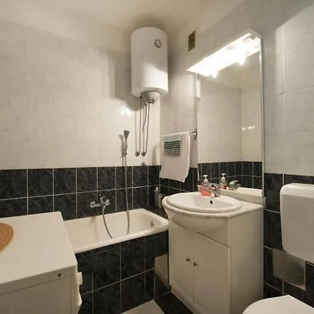 H&m St - Two Bedroom With Balcony Διαμέρισμα Σπλιτ
