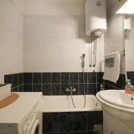 H&m St - Two Bedroom With Balcony Appartamento Spalato